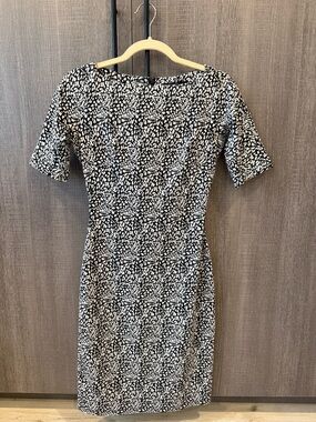 Maggy London Black & White Printed Short Sleeve Dress